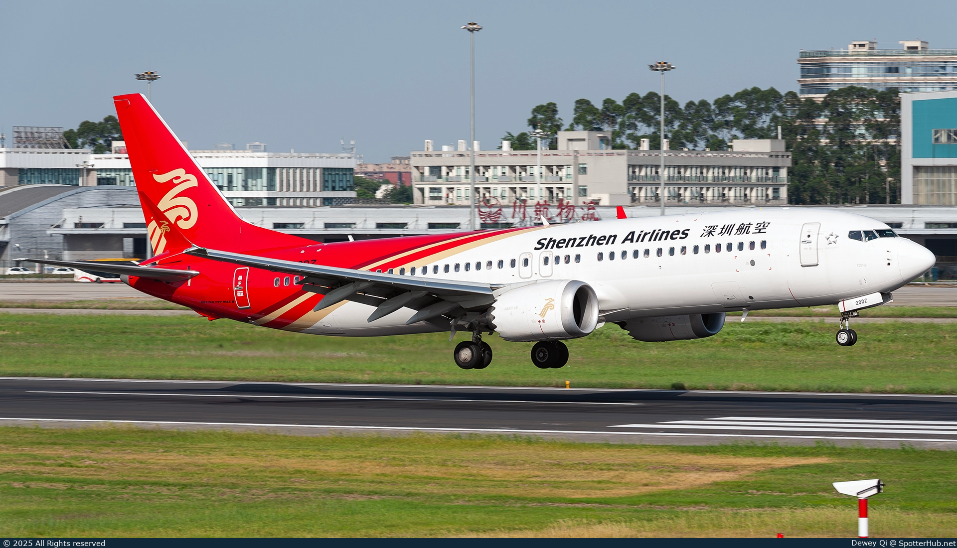 Photo of B-20DZ - Boeing 737 MAX 8 operated by Shenzhen Airlines