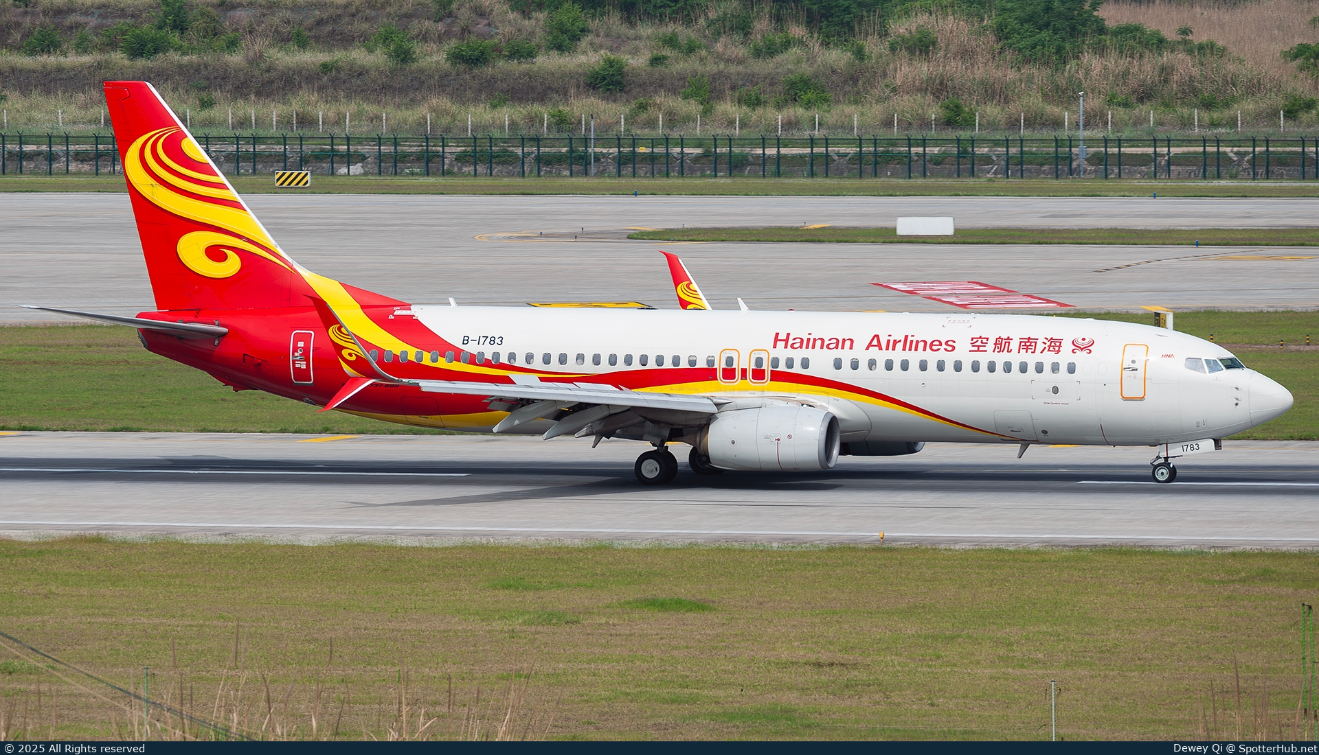 Photo of B-1783 - Boeing 737-84P operated by Hainan Airlines