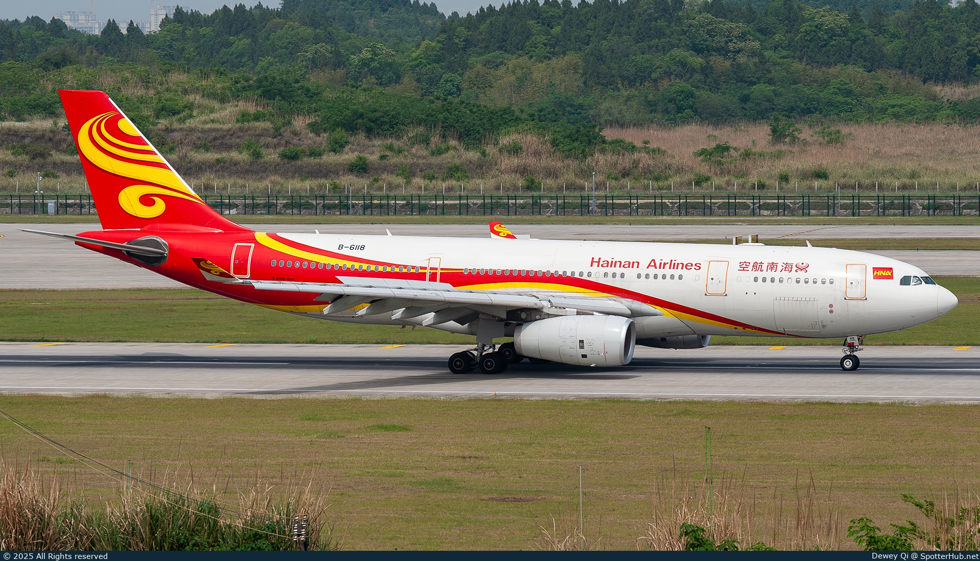 Photo of B-6118 - Airbus A330-243 operated by Hainan Airlines