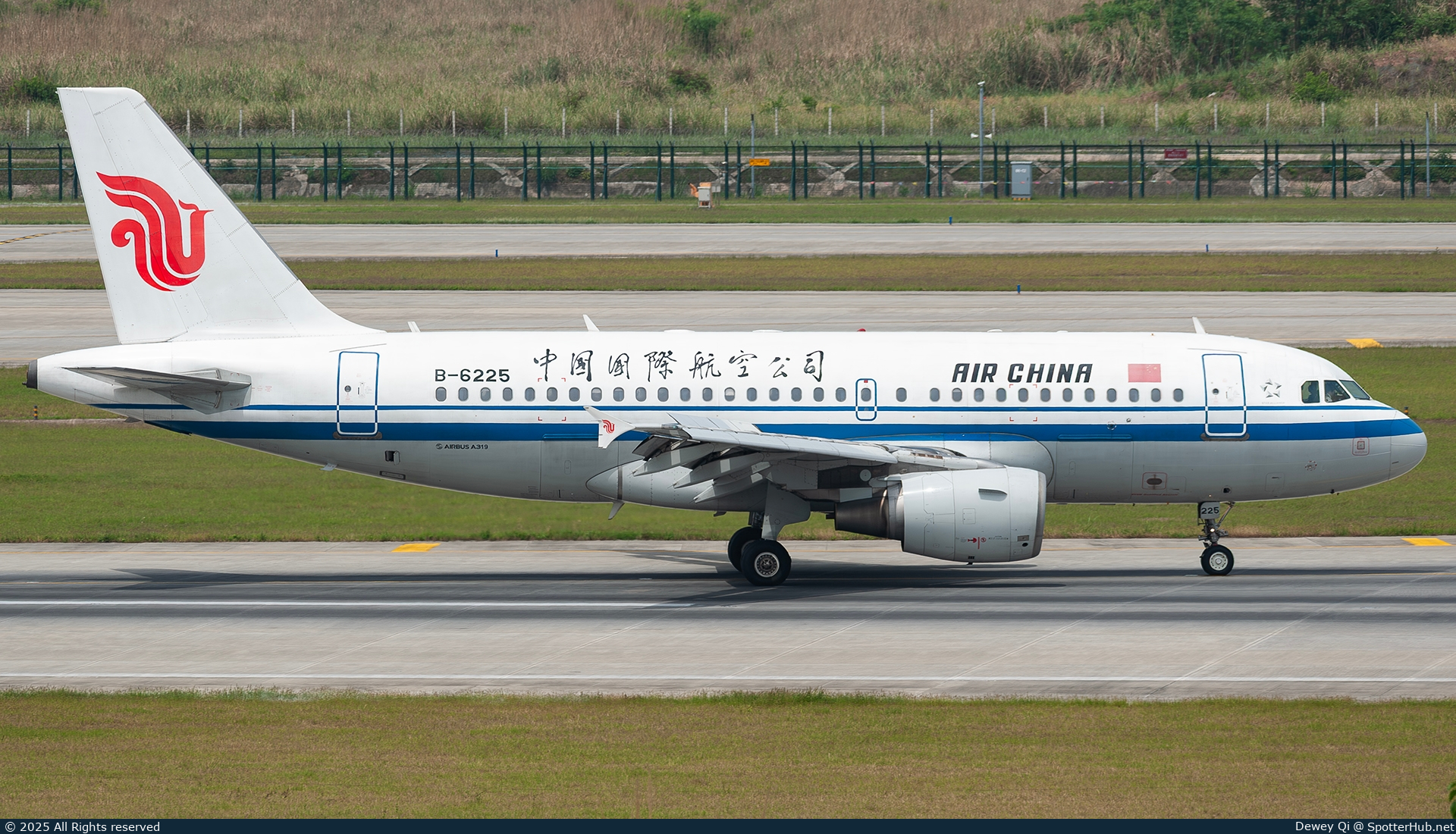 Photo of B-6225 - Airbus A319-115 operated by Air China