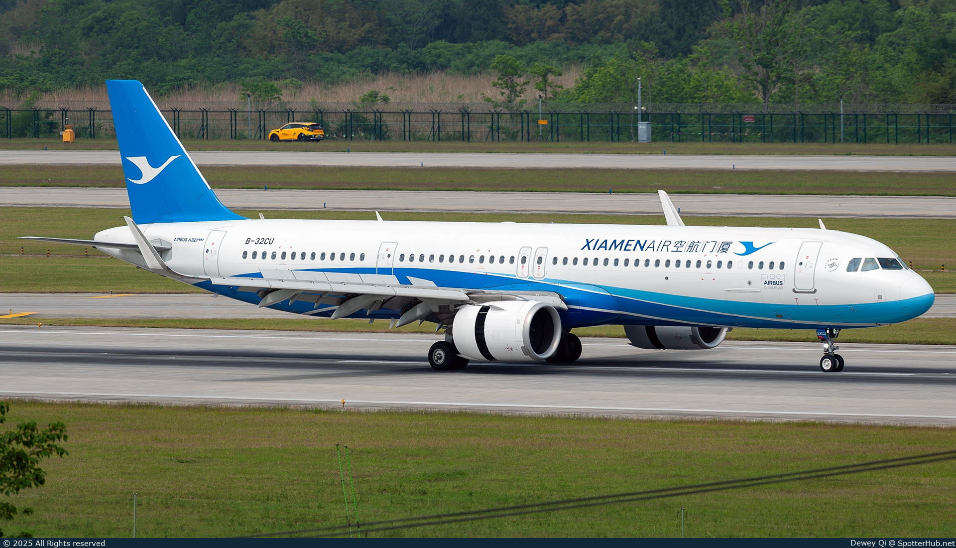 Photo of B-32CU - Airbus A321-251NX operated by Xiamen Airlines