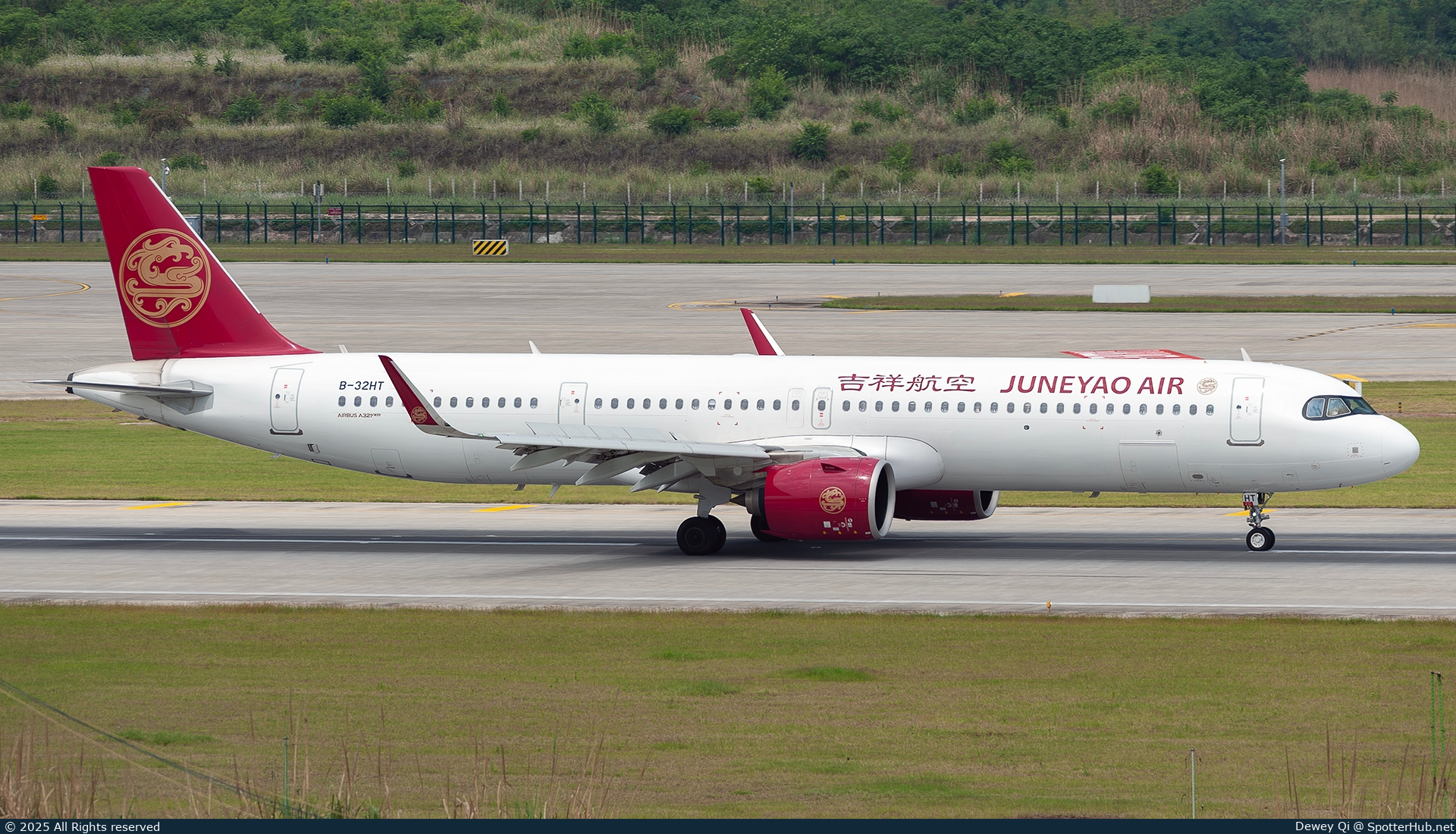 Photo of B-32HT - Airbus A321-271NX operated by Juneyao Air