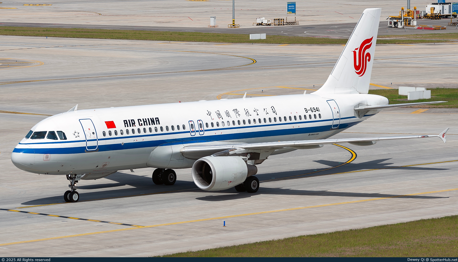 Photo of B-6941 - Airbus A320-214 operated by Air China