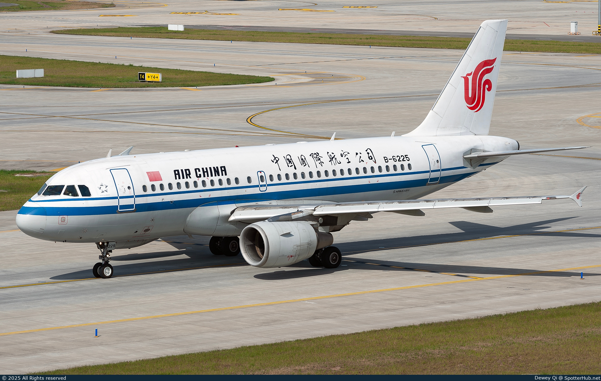 Photo of B-6225 - Airbus A319-115 operated by Air China