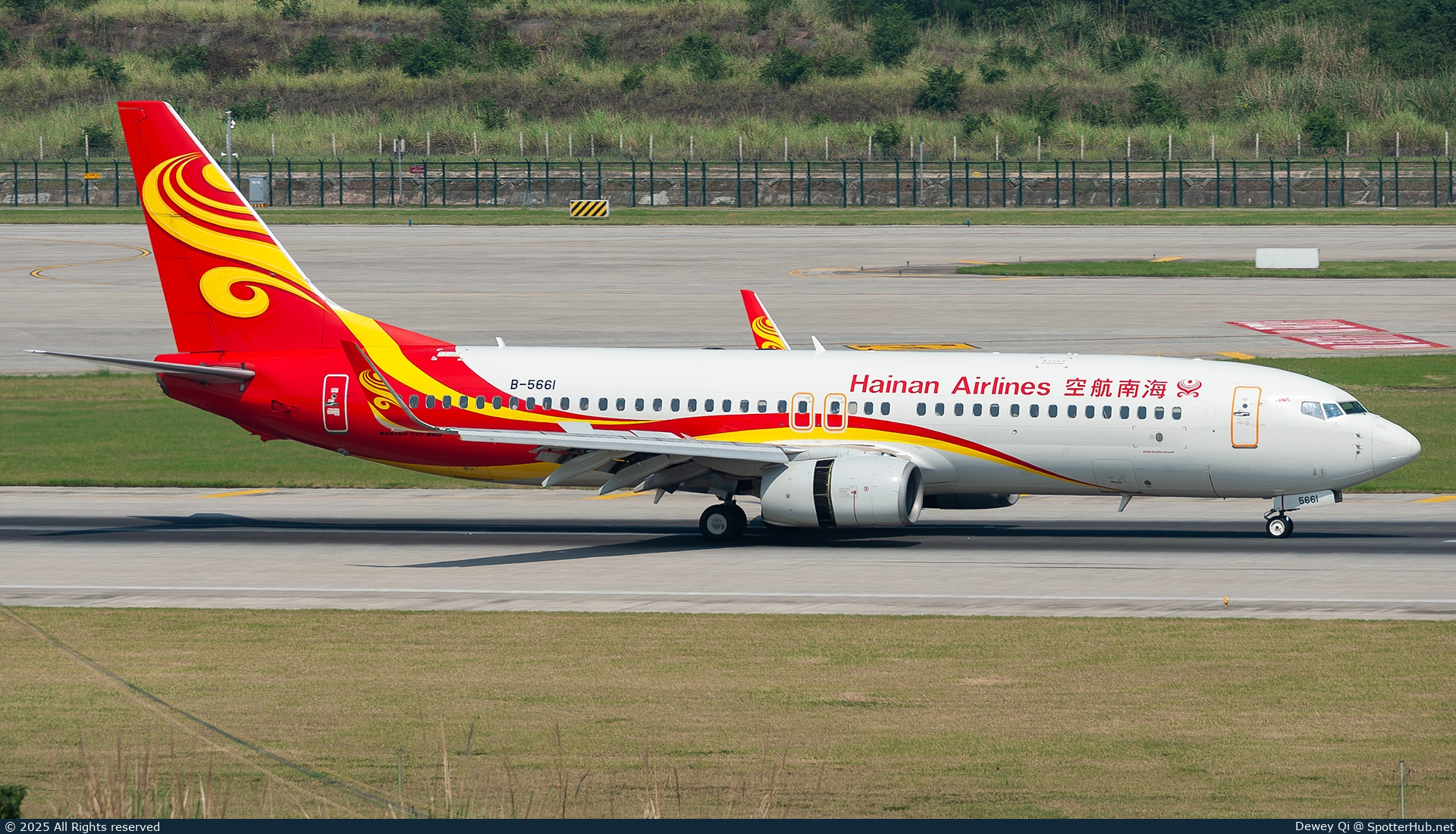 Photo of B-5661 - Boeing 737-84P operated by Hainan Airlines