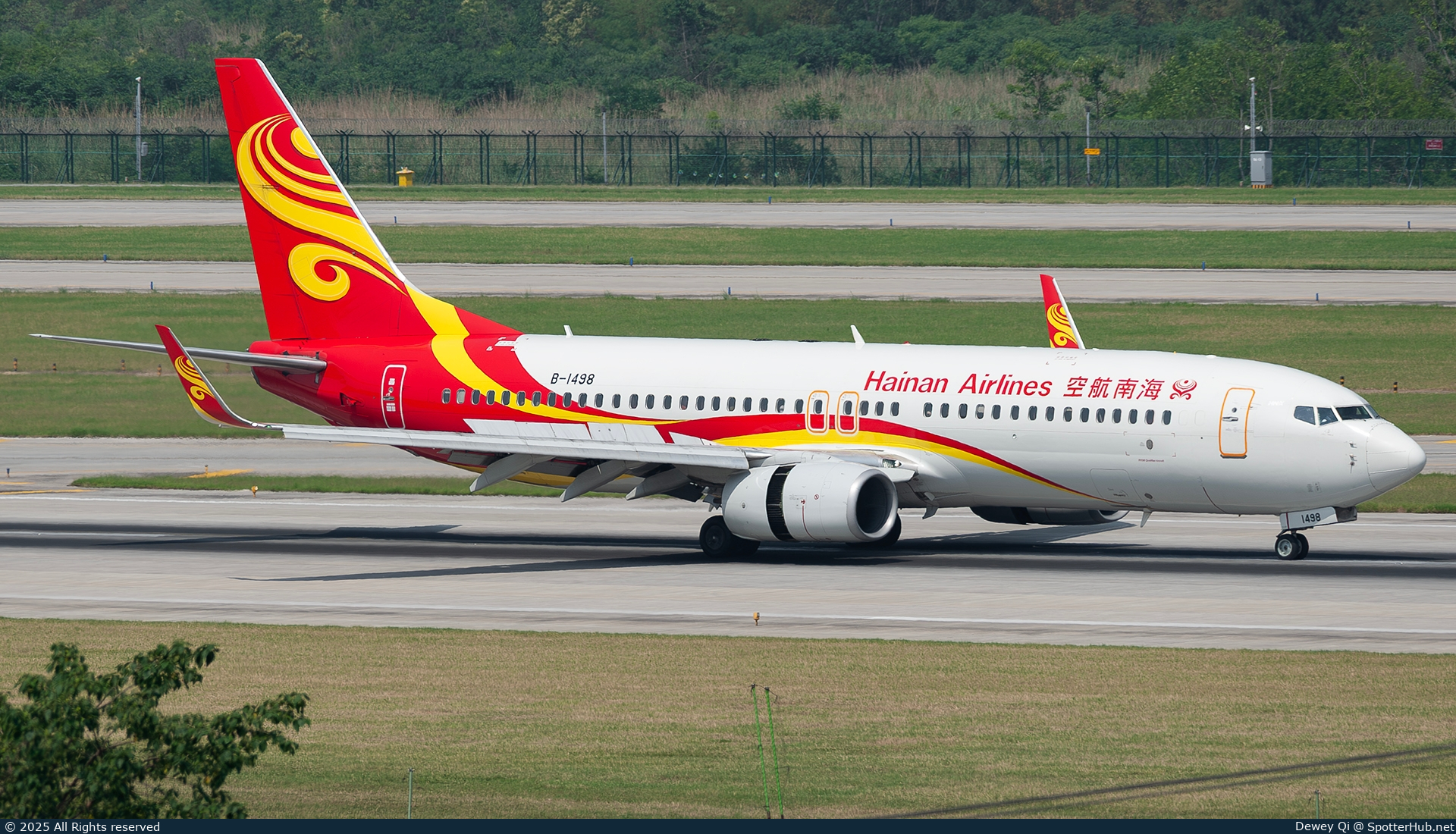 Photo of B-1498 - Boeing 737-86N operated by Hainan Airlines