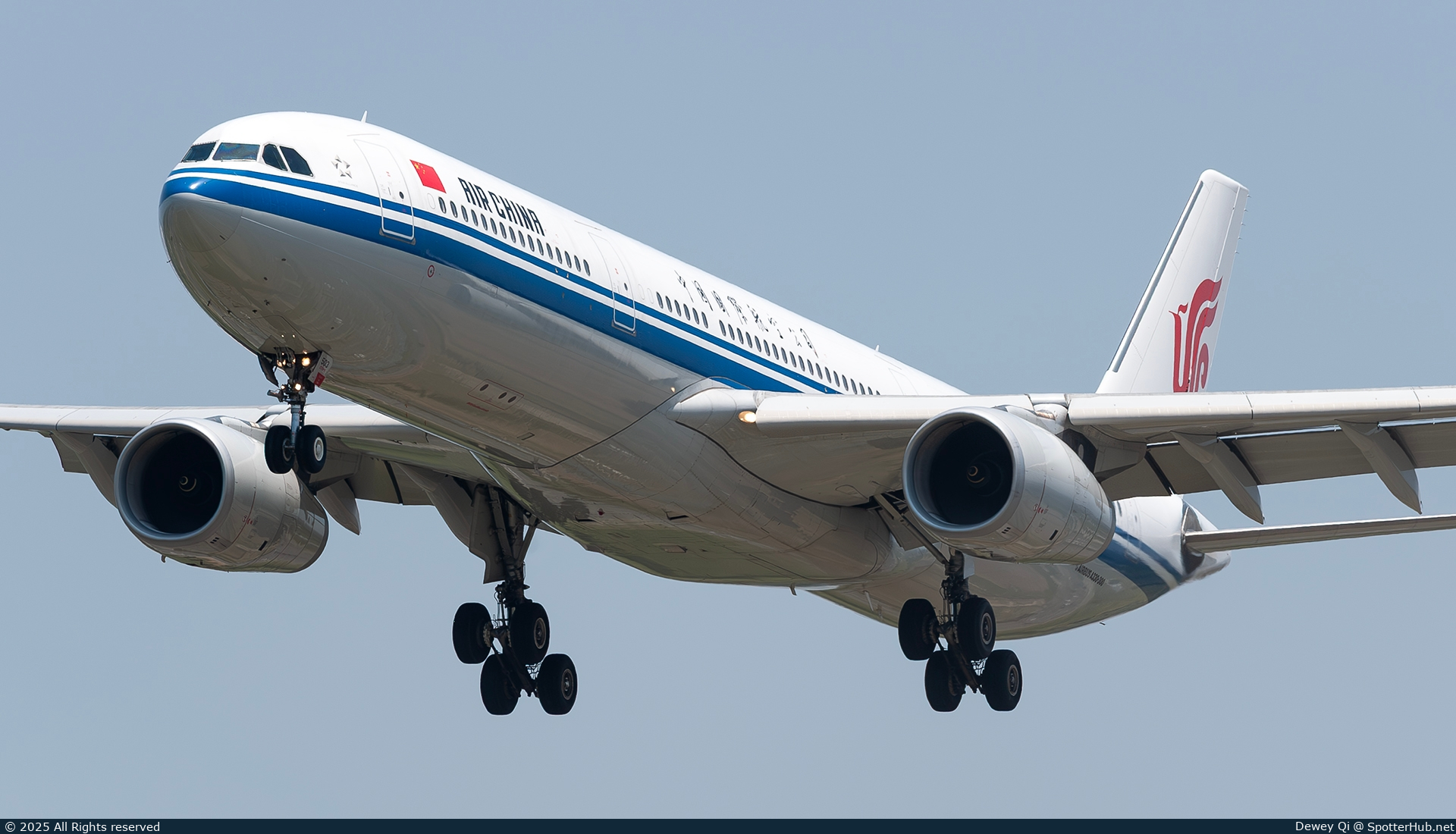 Photo of B-6503 - Airbus A330-343 operated by Air China