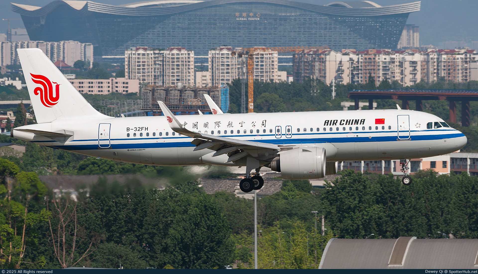 Photo of B-32FH - Airbus A320-271N operated by Air China