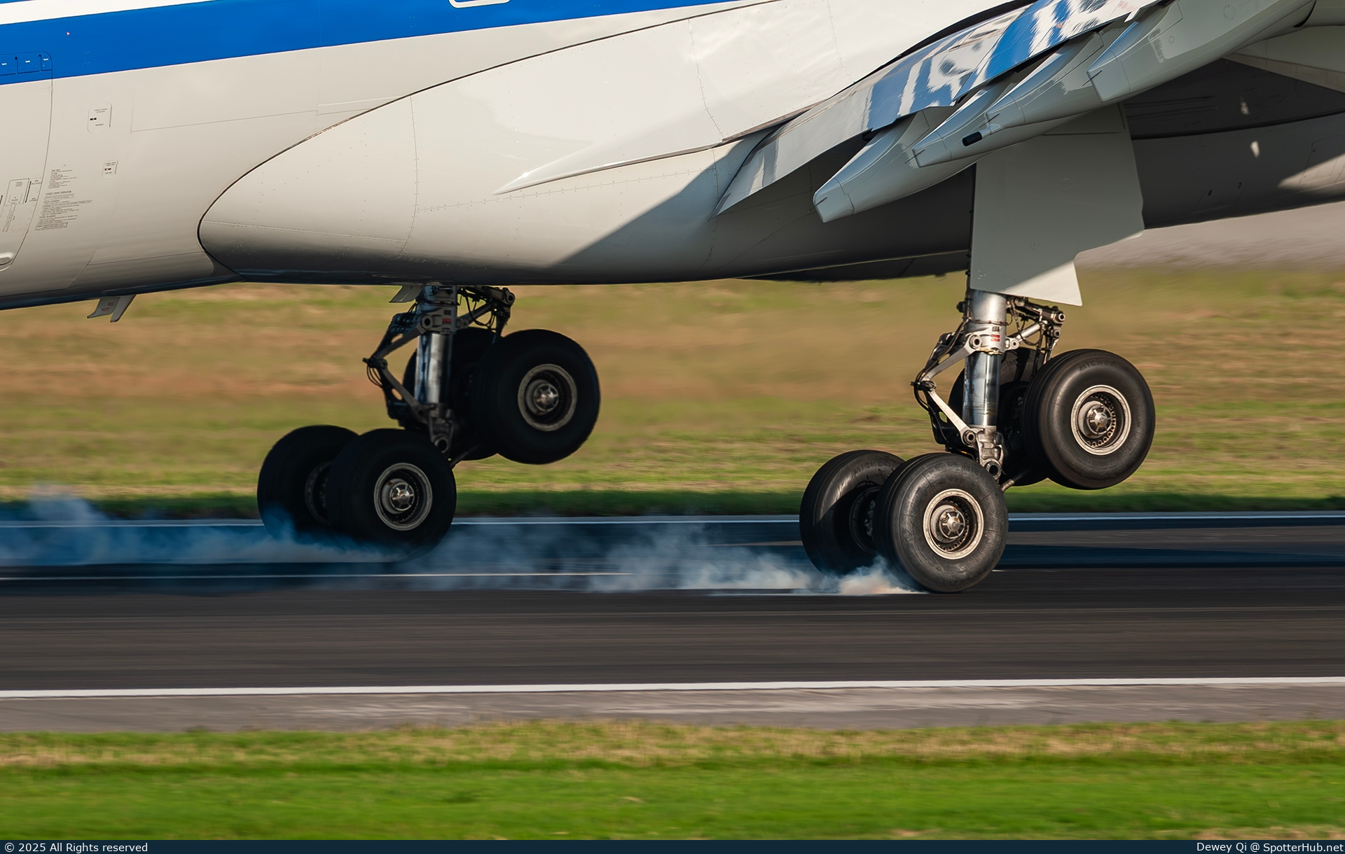 Photo of B-6132 - Airbus A330-243 operated by Air China