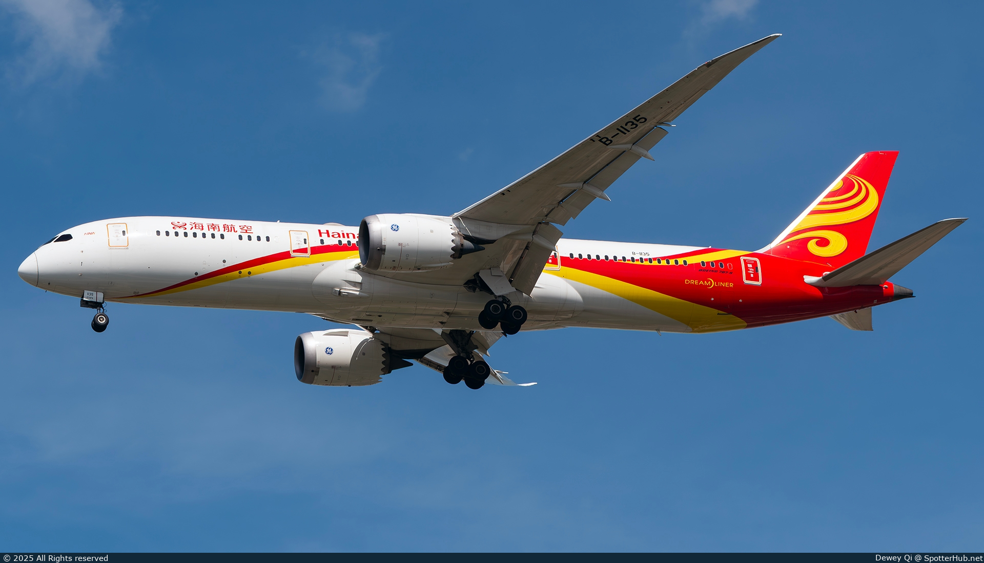 Photo of B-1135 - Boeing 787-9 Dreamliner operated by Hainan Airlines