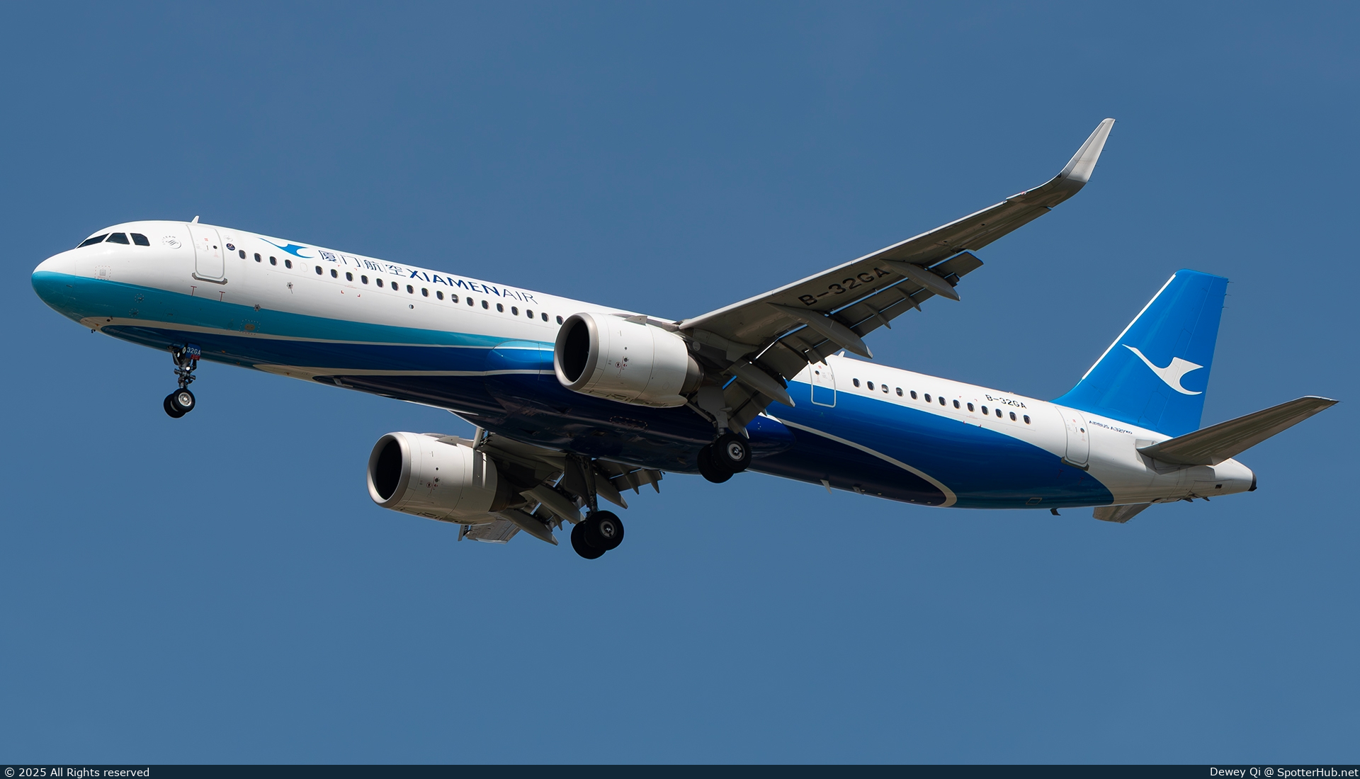 Photo of B-32GA - Airbus A321-251NX operated by Xiamen Airlines