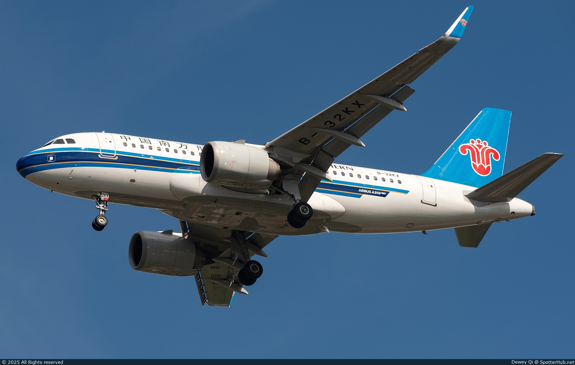 Photo of B-32KX - Airbus A319-153N operated by China Southern Airlines