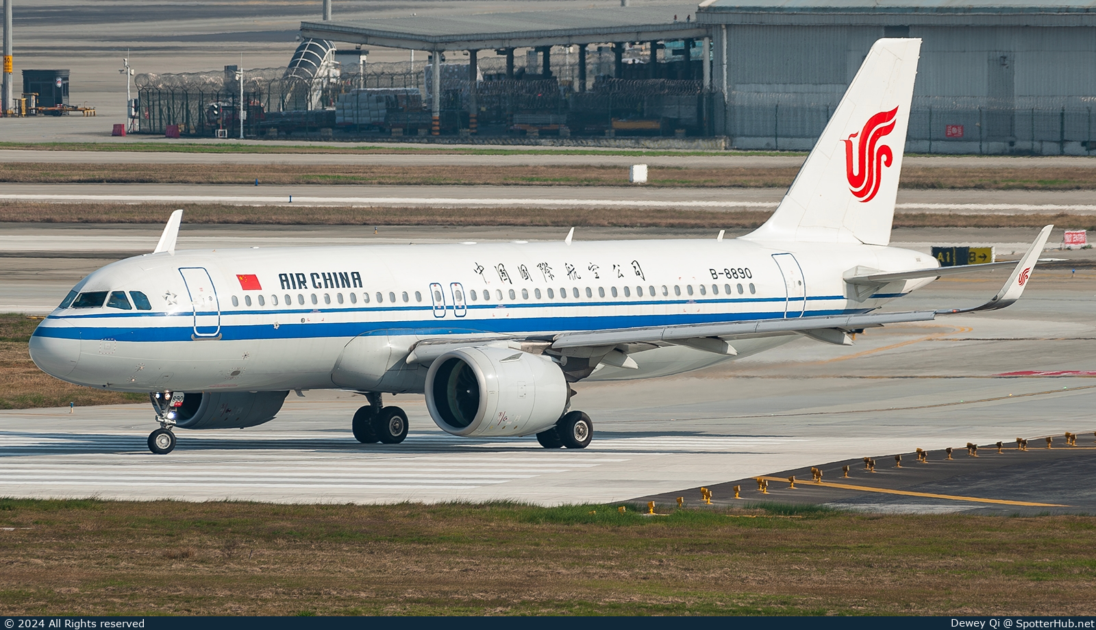 Photo of B-8890 - Airbus A320-271N operated by Air China