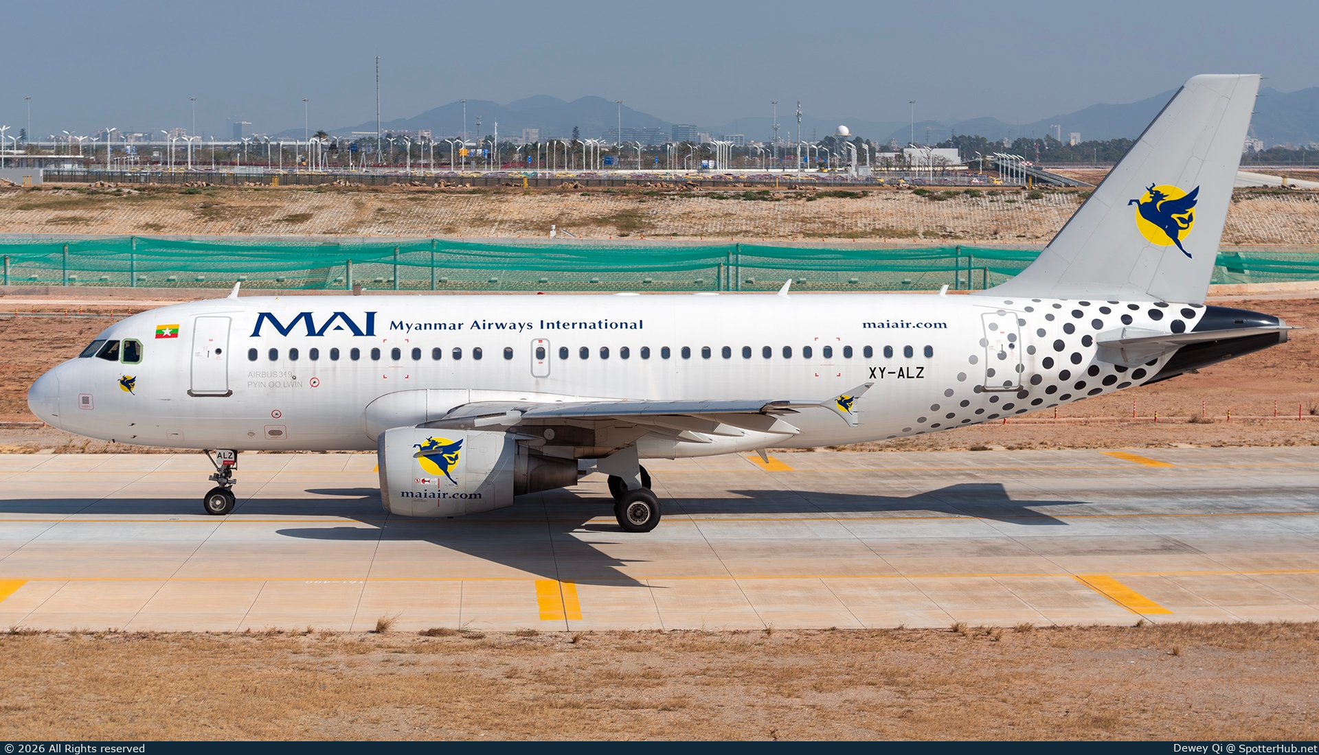 Photo of XY-ALZ - Airbus A319-112 operated by Myanmar Airways International