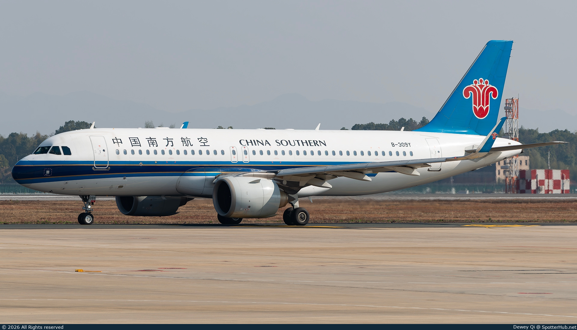 Photo of B-309Y - Airbus A320-251N operated by China Southern Airlines