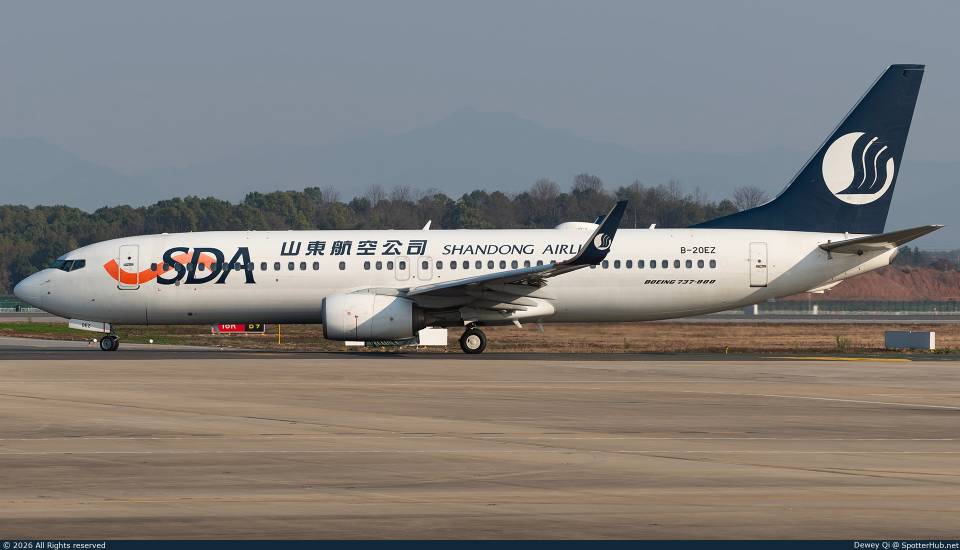 Photo of B-20EZ - Boeing 737-8JP operated by Shandong Airlines