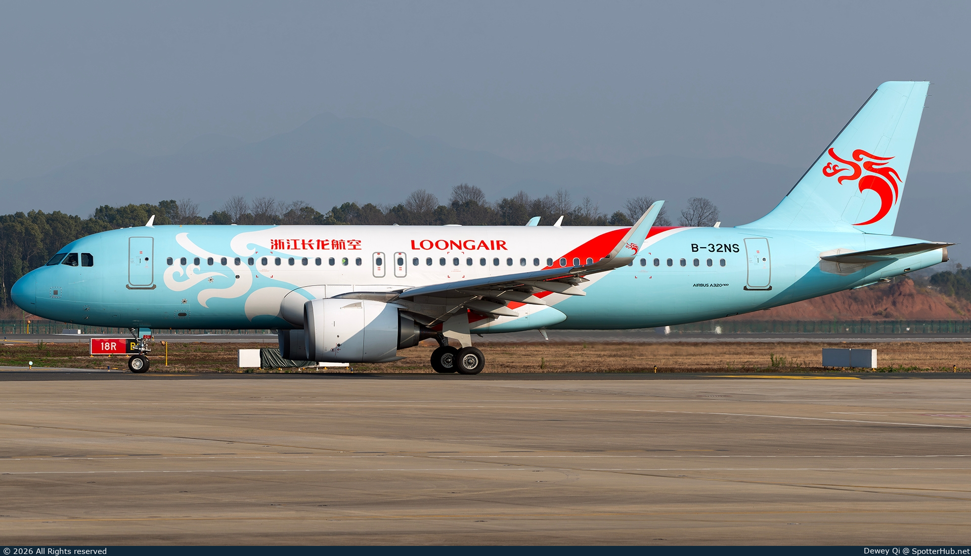 Photo of B-32NS - Airbus A320-251N operated by Loong Air