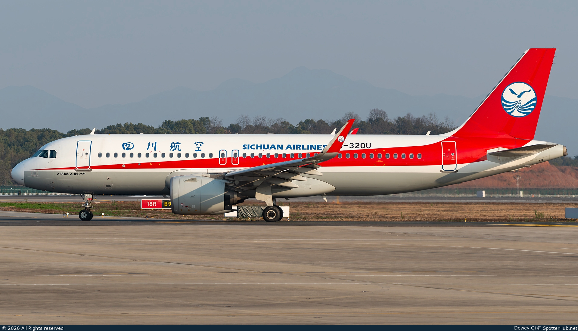 Photo of B-320U - Airbus A320-271N operated by Sichuan Airlines