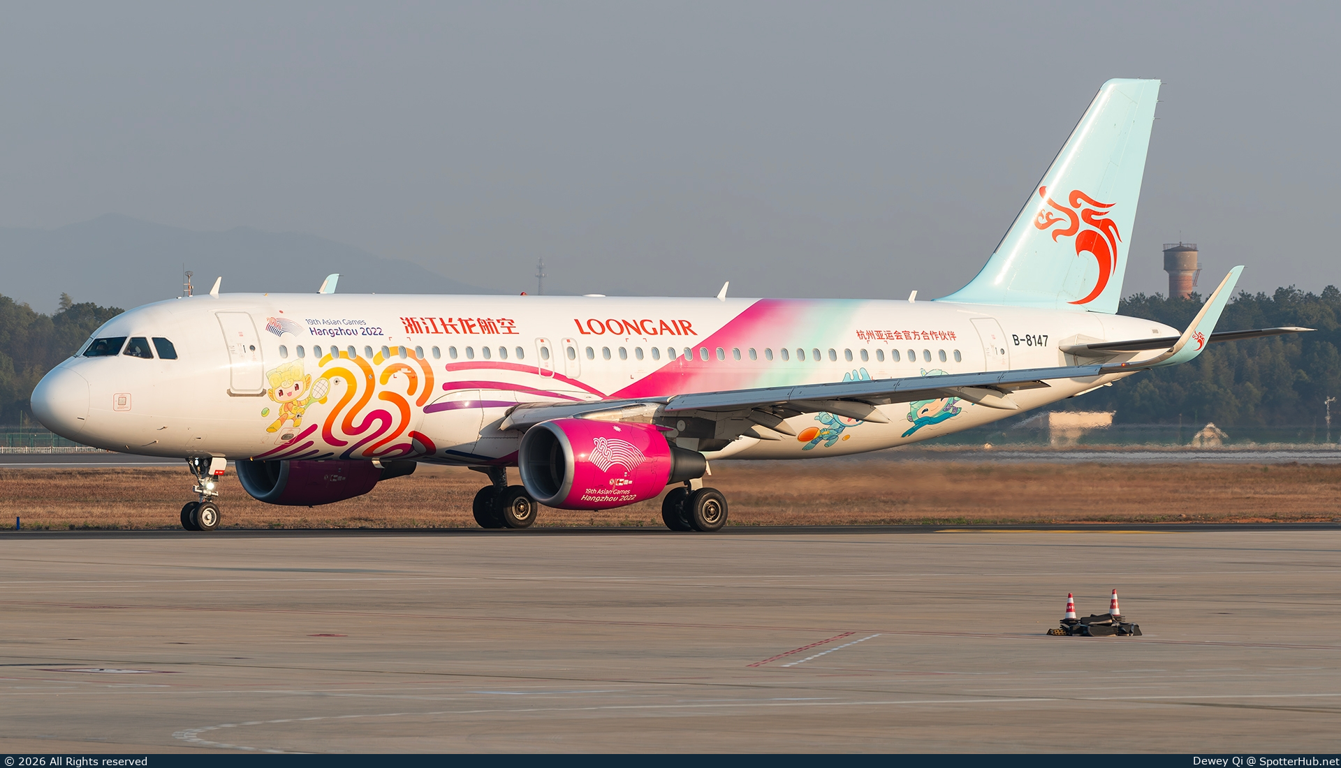 Photo of B-8147 - Airbus A320-214 operated by Loong Air