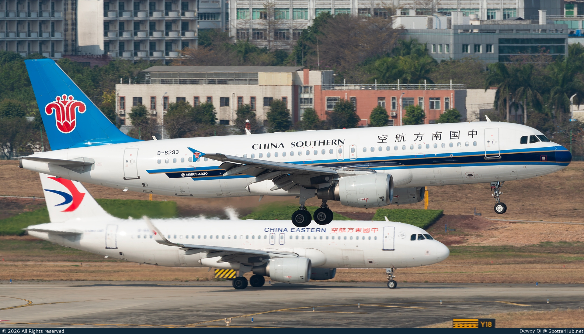 Photo of B-6293 - Airbus A320-214 operated by China Southern Airlines