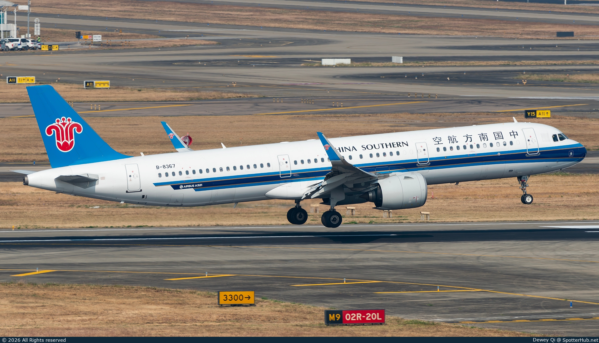 Photo of B-8367 - Airbus A321-271N operated by China Southern Airlines