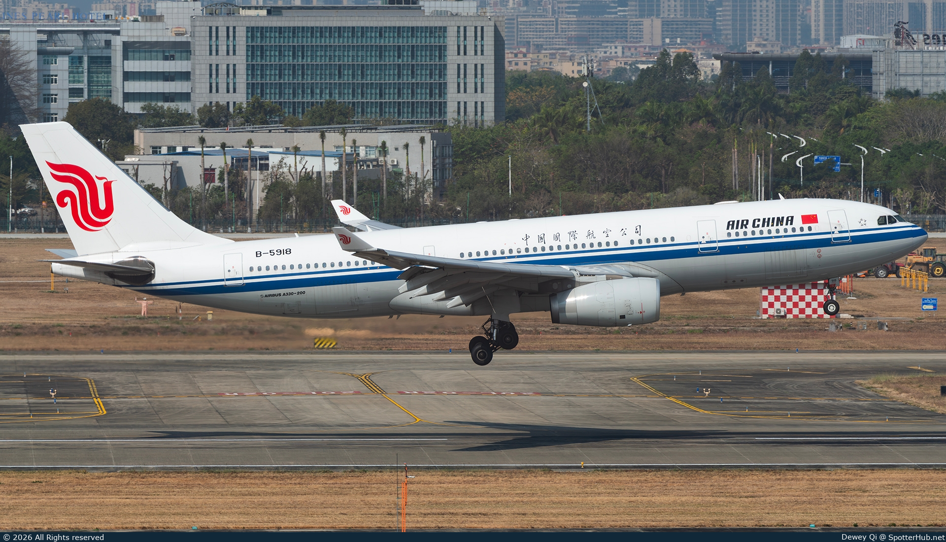 Photo of B-5918 - Airbus A330-243 operated by Air China