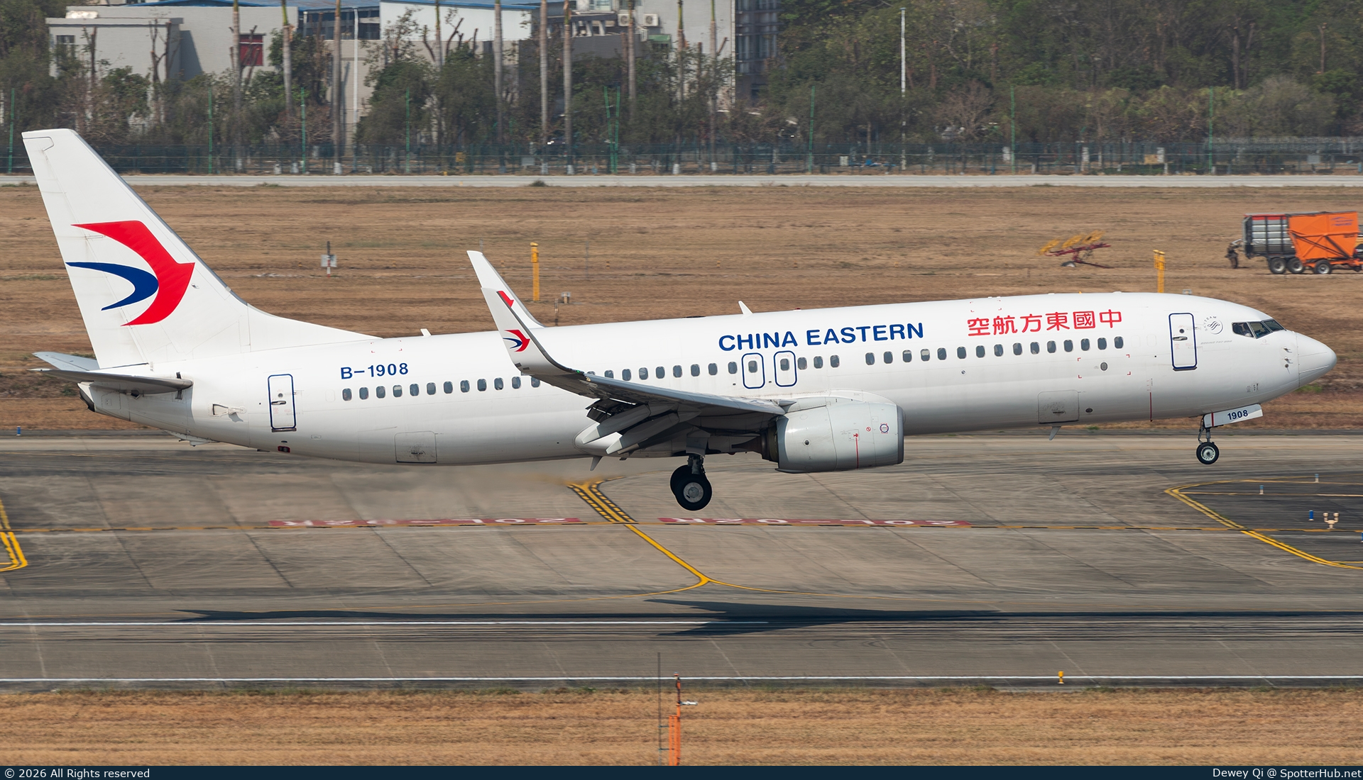 Photo of B-1908 - Boeing 737-89P operated by China Eastern Airlines