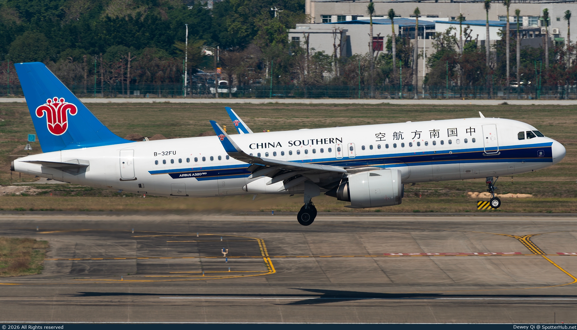 Photo of B-32FU - Airbus A320-251N operated by China Southern Airlines