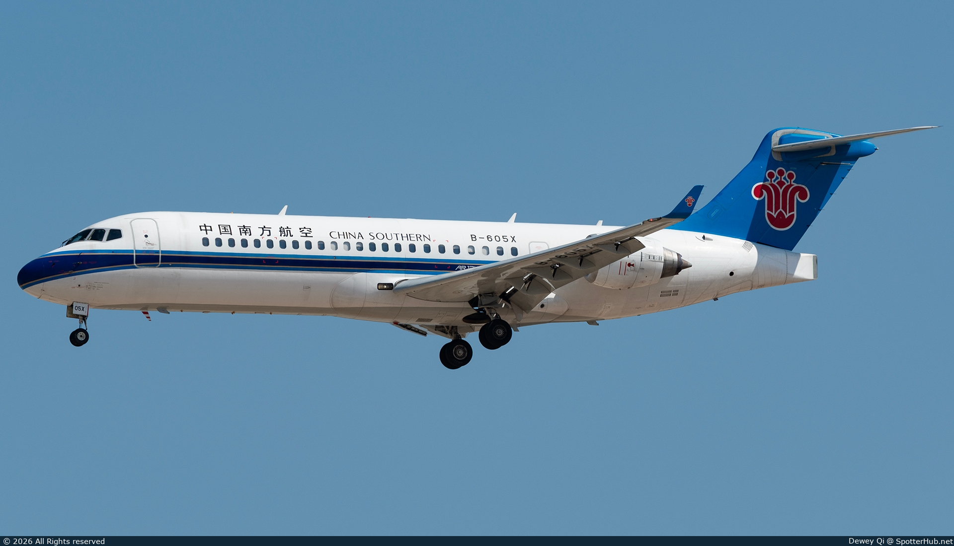Photo of B-605X - COMAC C909 operated by China Southern Airlines