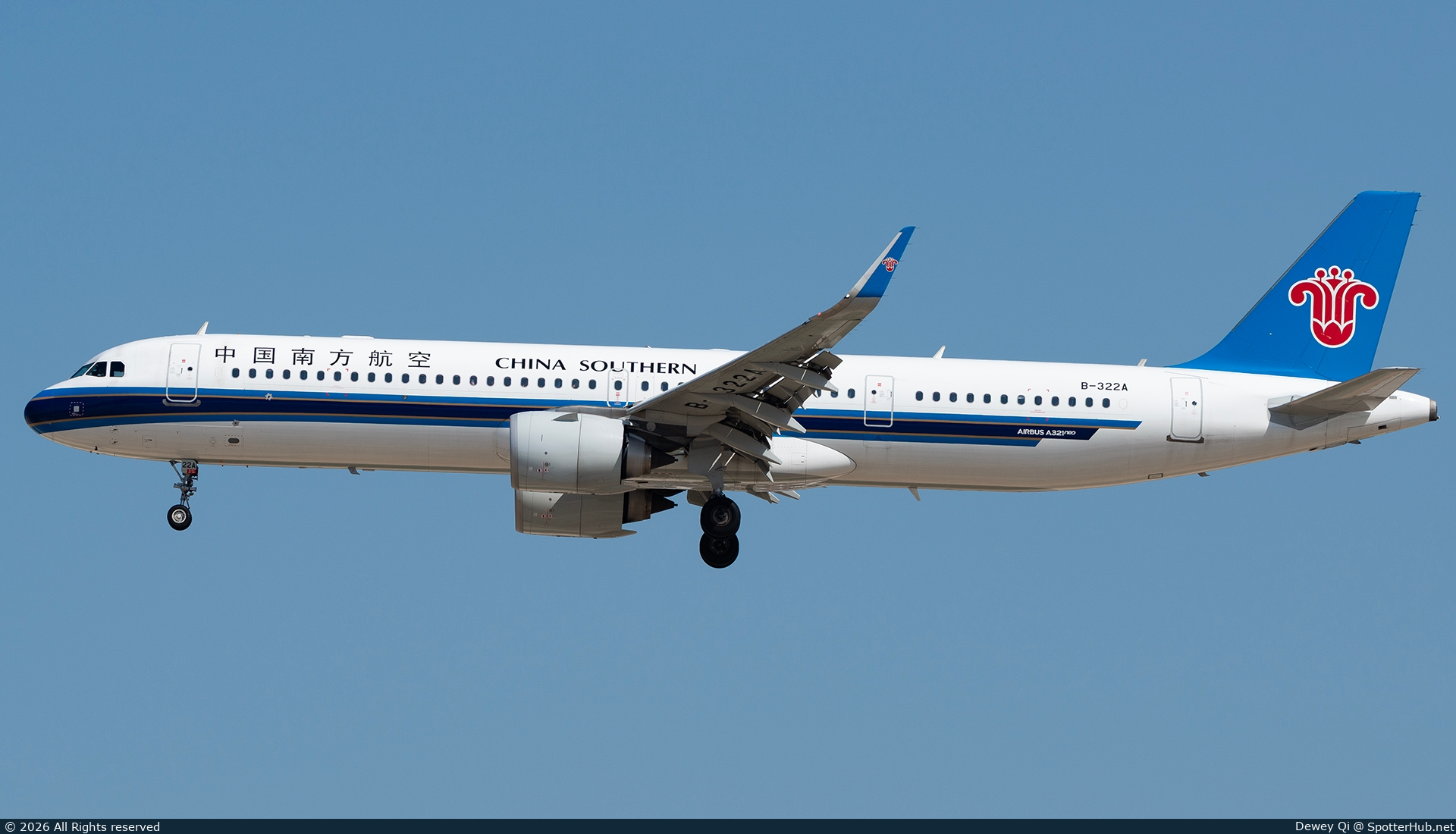 Photo of B-322A - Airbus A321-253NX operated by China Southern Airlines