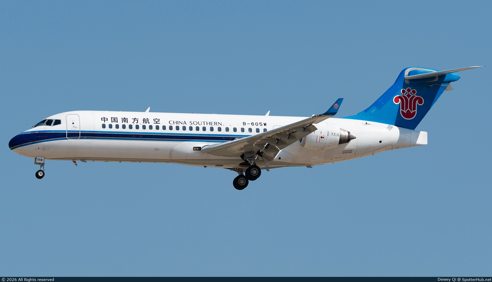 Photo of B-605W - COMAC C909 operated by China Southern Airlines