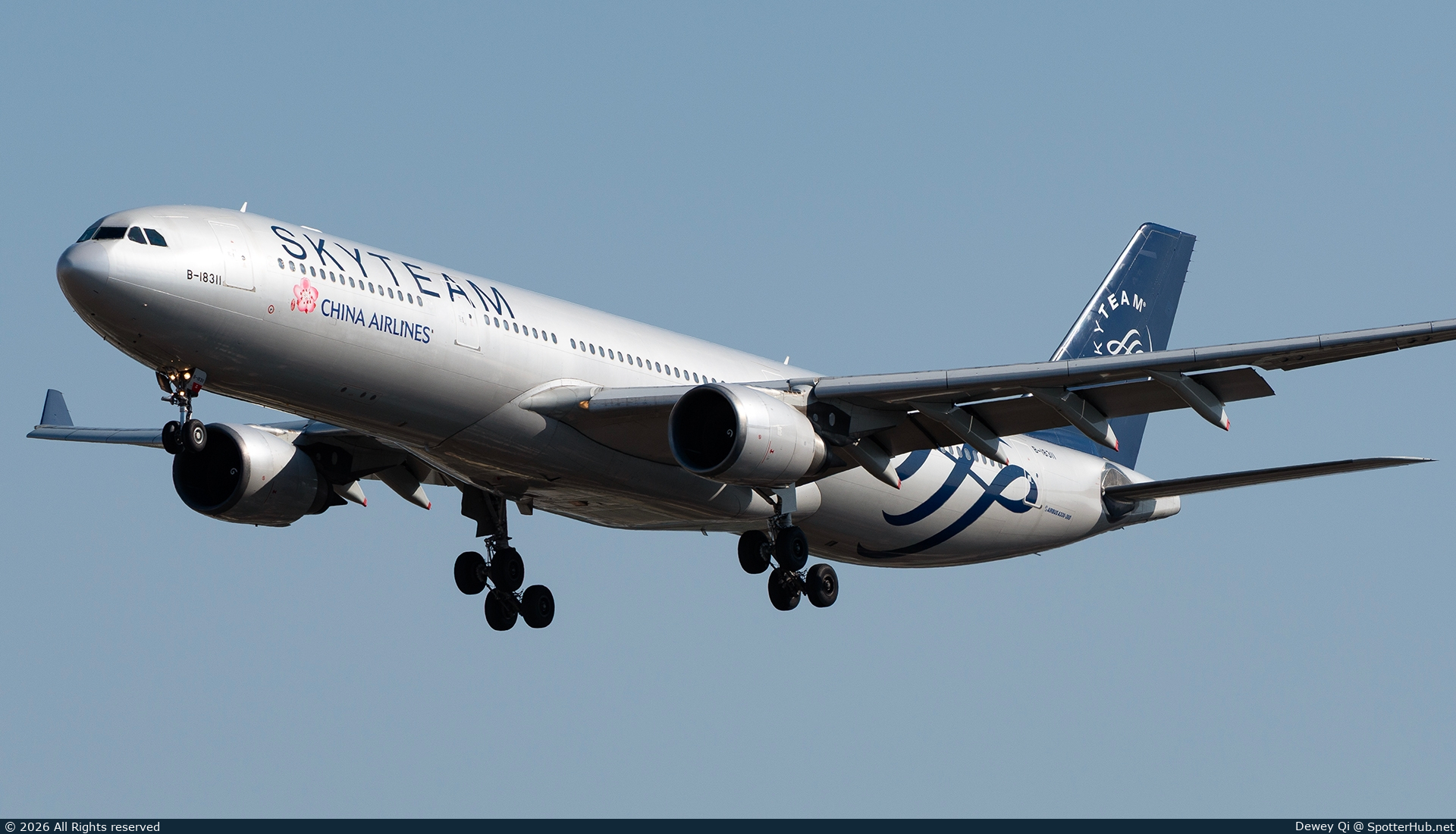 Photo of B-18311 - Airbus A330-302 operated by China Airlines