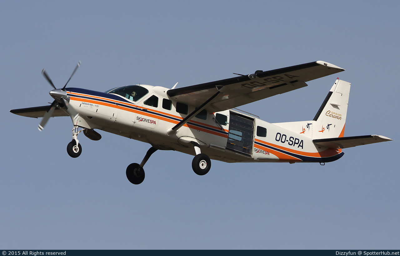 Photo of OO-SPA - Cessna 208B Grand Caravan operated by Skydive Spa