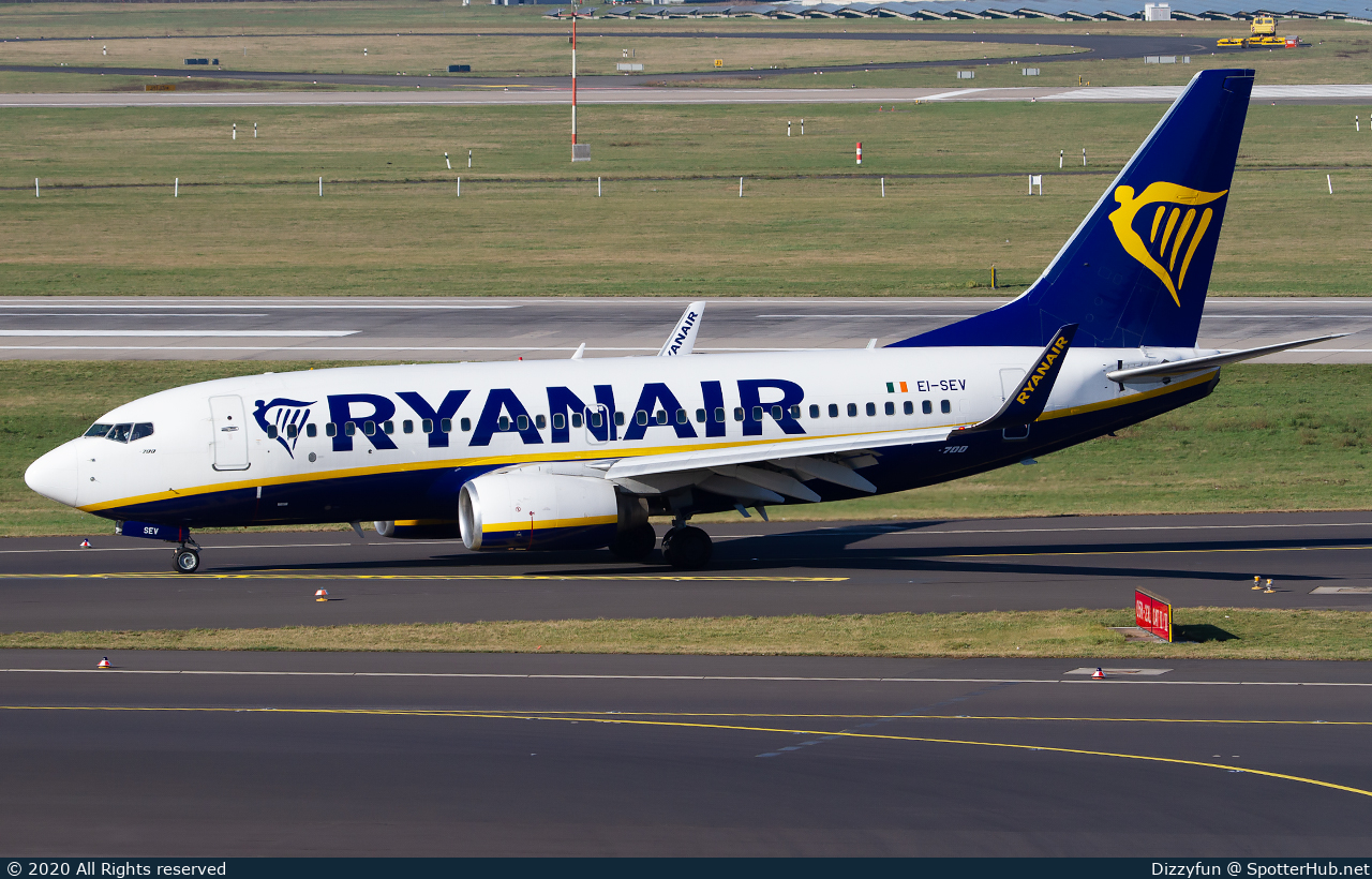 Photo of EI-SEV - Boeing 737-73S operated by Ryanair