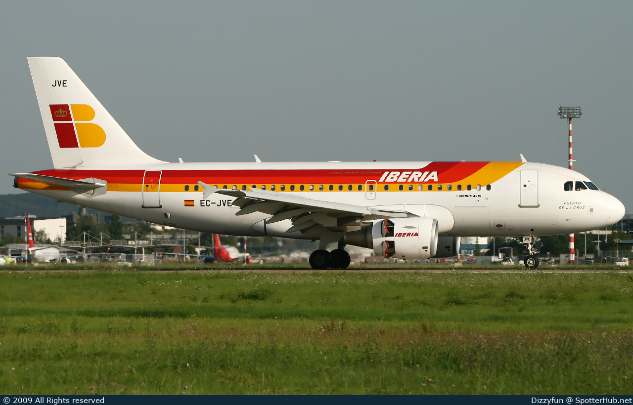 Photo of EC-JVE - Airbus A319-111 operated by Iberia