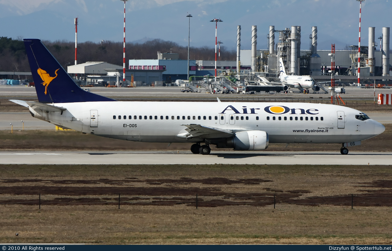 Photo of EI-DOS - Boeing 737-49R operated by Air One