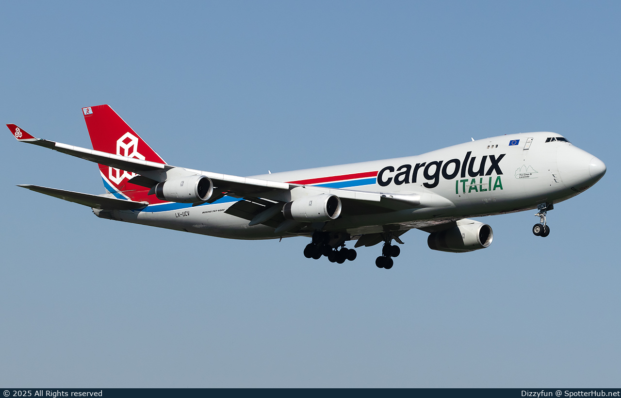 Photo of LX-UCV - Boeing 747-4R7F operated by Cargolux Italia