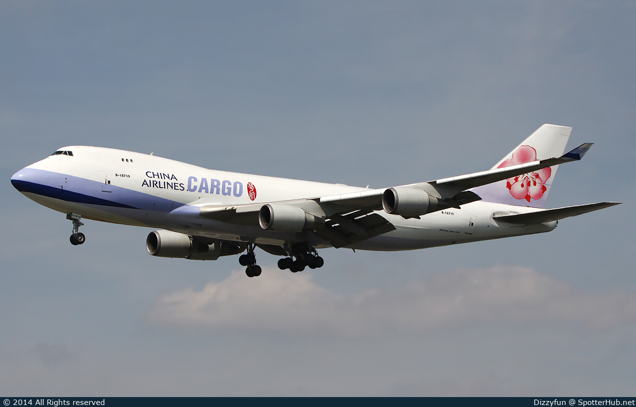 Photo of B-18719 - Boeing 747-409F operated by China Airlines Cargo