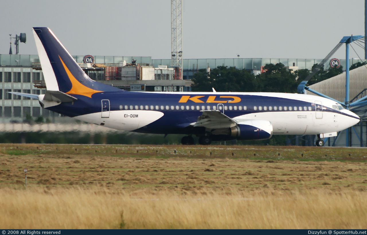 Photo of EI-DOM - Boeing 737-3G7 operated by KD Avia
