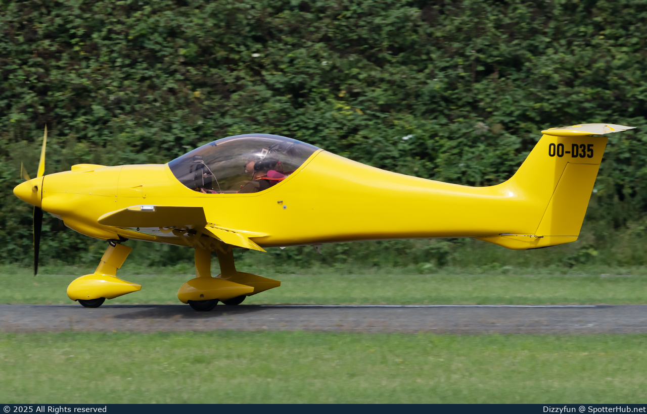 Photo of OO-D35 - Dyn'Aéro MCR-01 ULC operated by Private