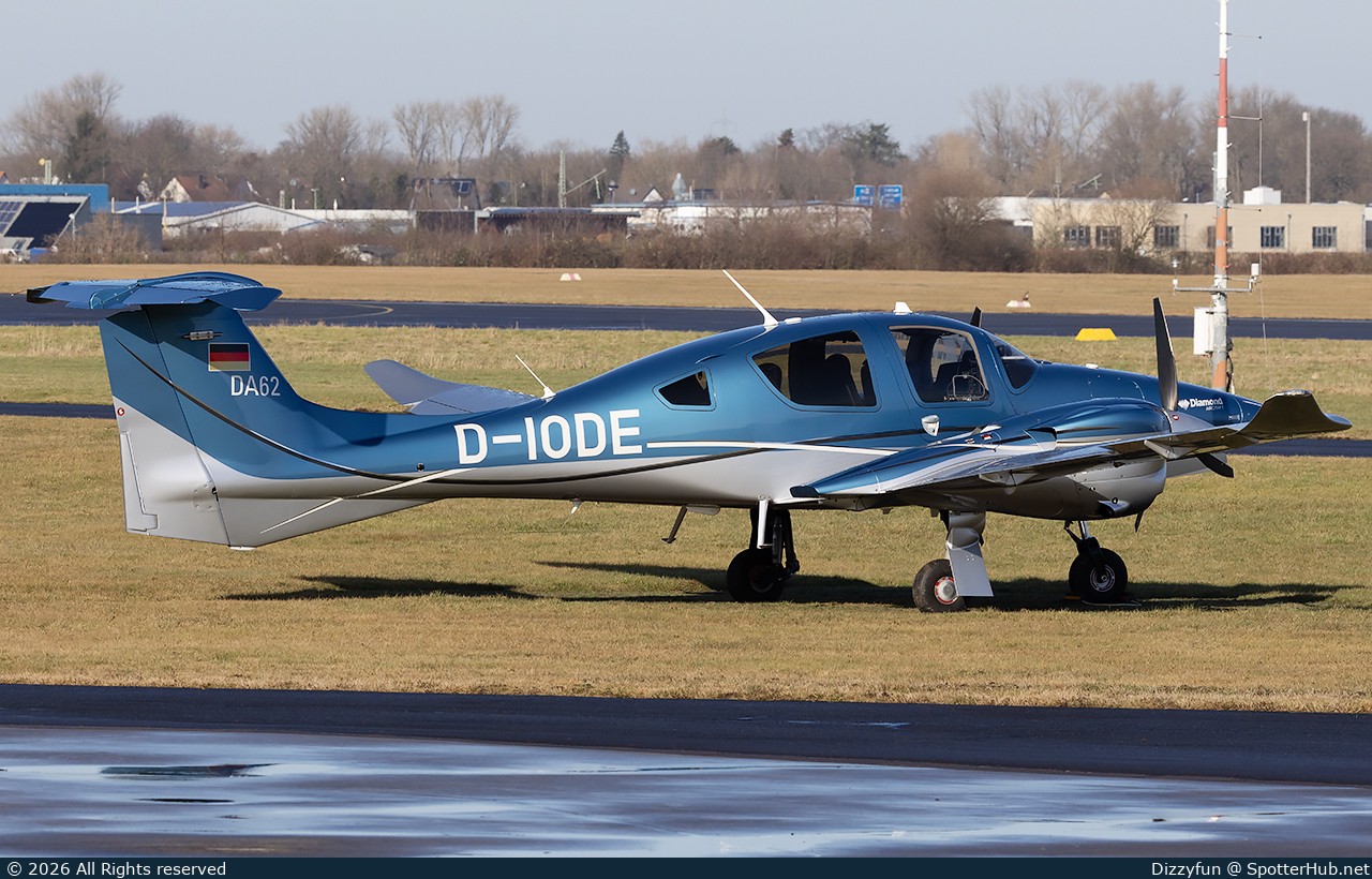 Photo of D-IODE - Diamond DA62 operated by Private