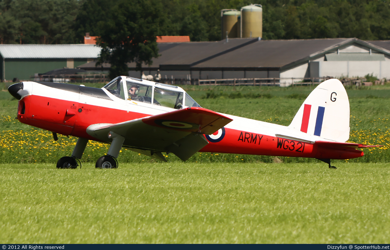 Photo of G-DHCC - De Havilland Canada DHC-1 Chipmunk T.10 operated by Private