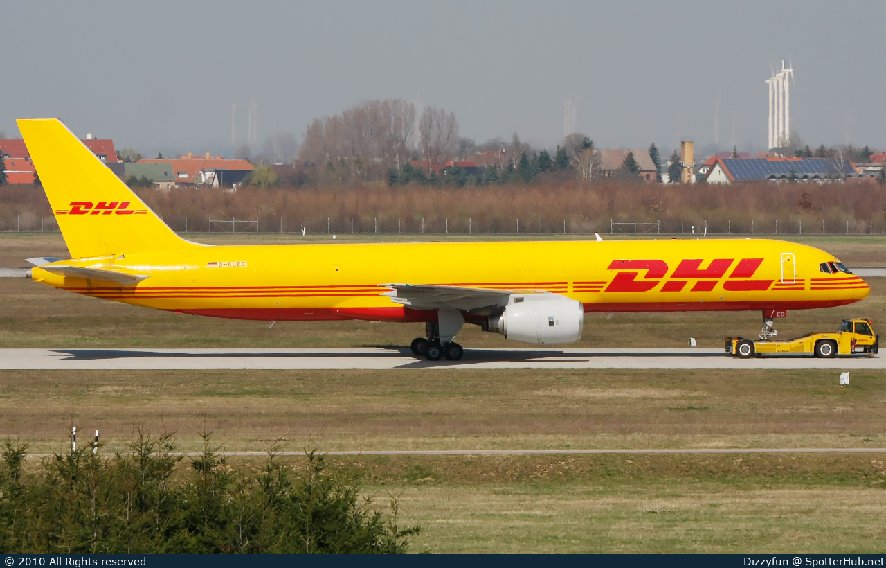 Photo of D-ALEC - Boeing 757-236(SF) operated by European Air Transport