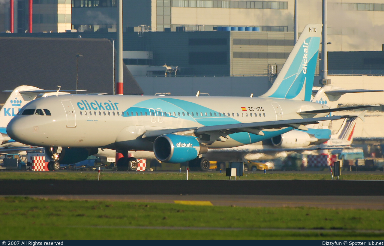 Photo of EC-HTD - Airbus A320-214 operated by Clickair