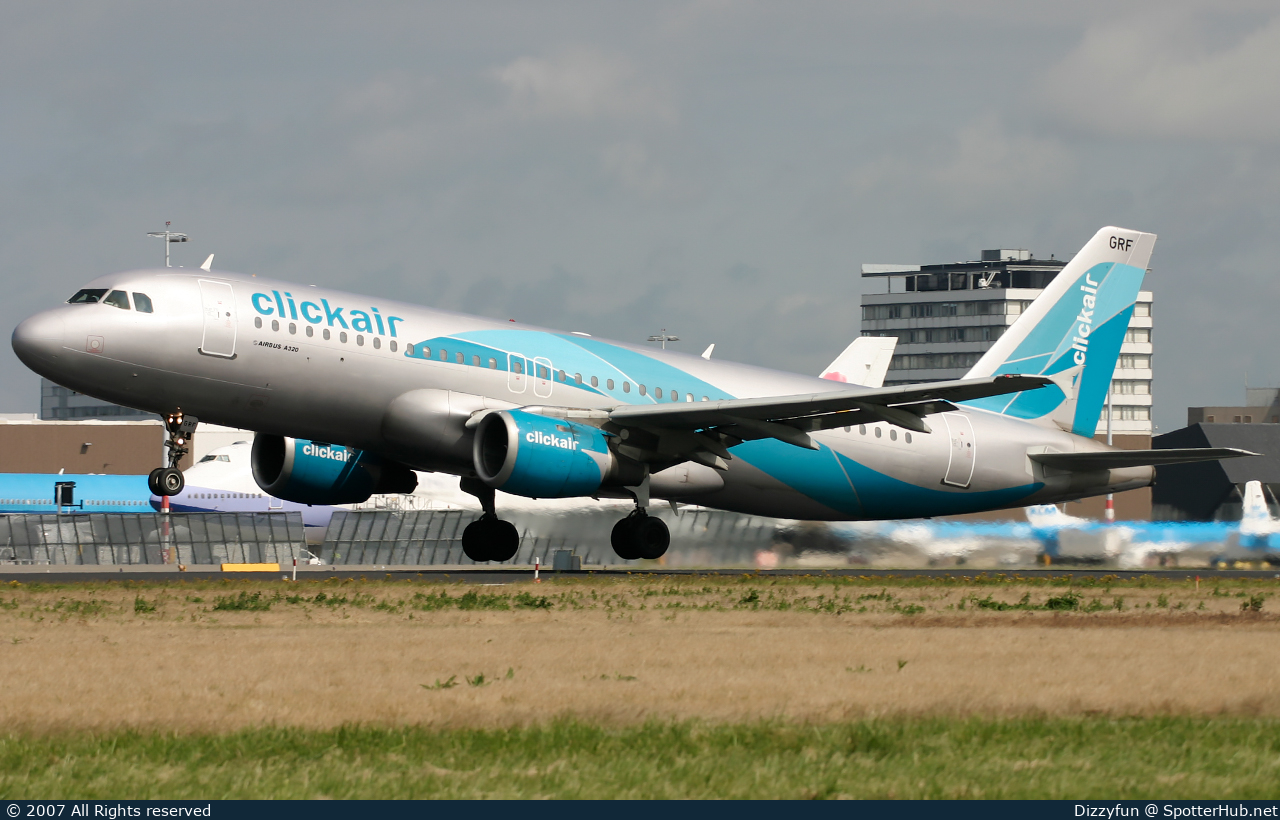 Photo of EC-GRF - Airbus A320-211 operated by Clickair