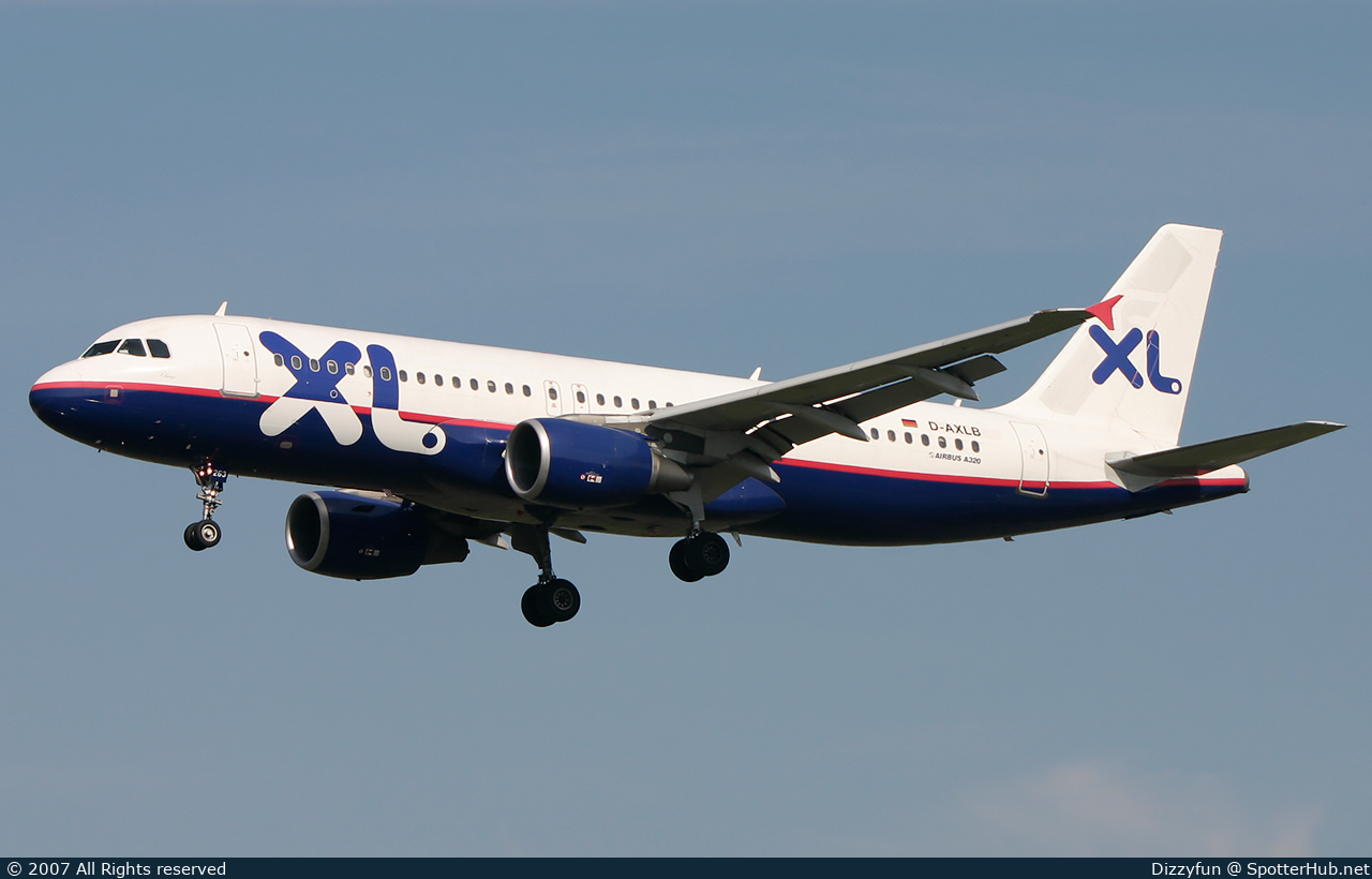Photo of D-AXLB - Airbus A320-214 operated by XL Airways Germany