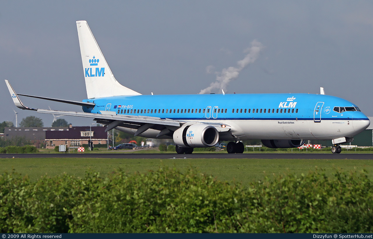 Photo of PH-BXS - Boeing 737-9K2 operated by KLM Royal Dutch Airlines