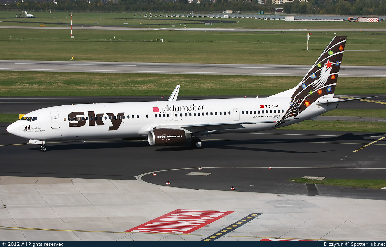 Photo of TC-SKP - Boeing 737-94X(ER) operated by Sky Airlines