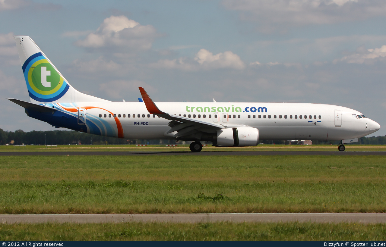 Photo of PH-FDD - Boeing 737-8KN operated by Transavia