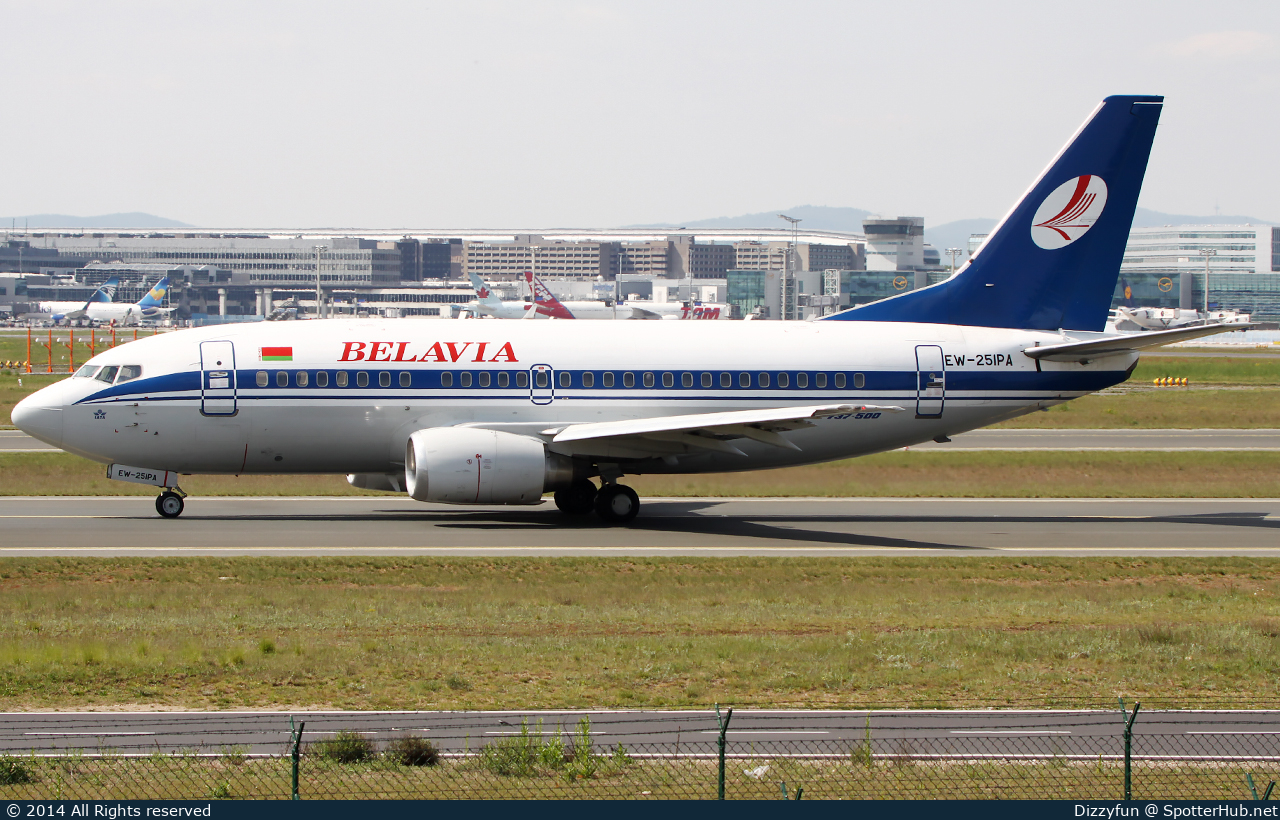 Photo of EW-251PA - Boeing 737-5Q8 operated by Belavia